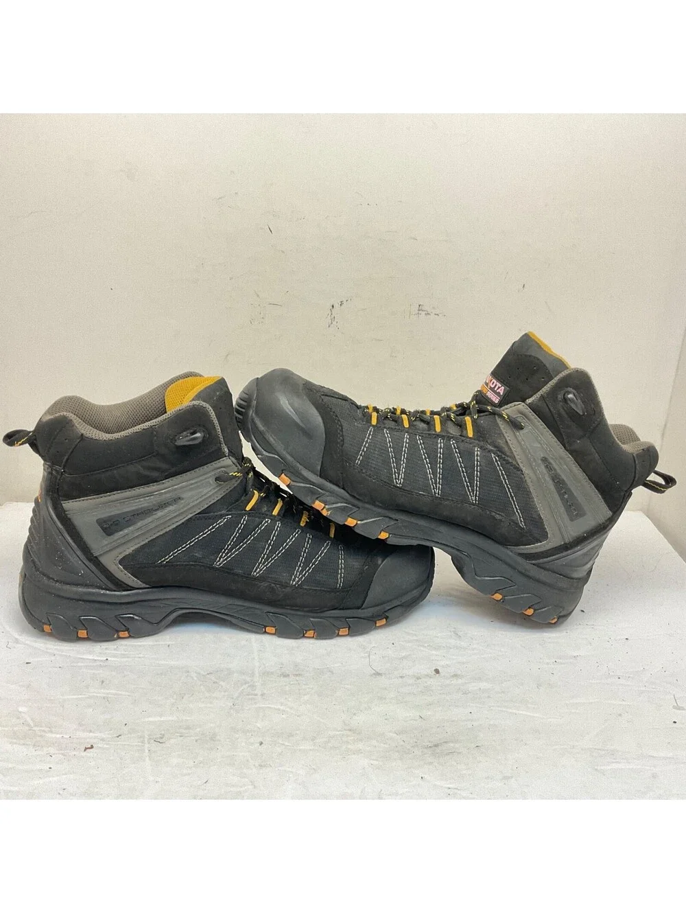 DAKOTA Men's Mid-Cut Quad Comfort Steel Toe CP Work Safety Boots Black 10.5W/L